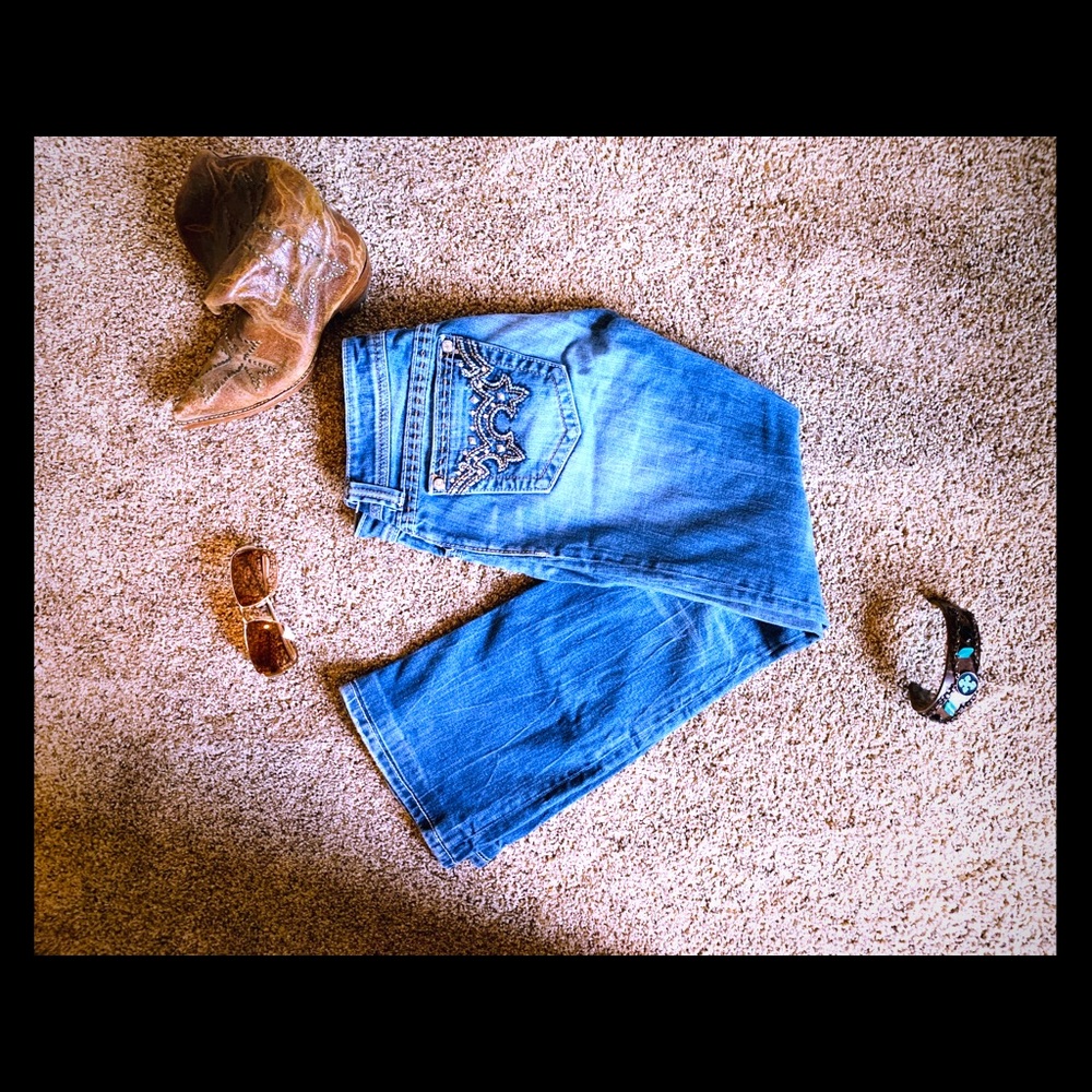 Miss Me boot cut size 28